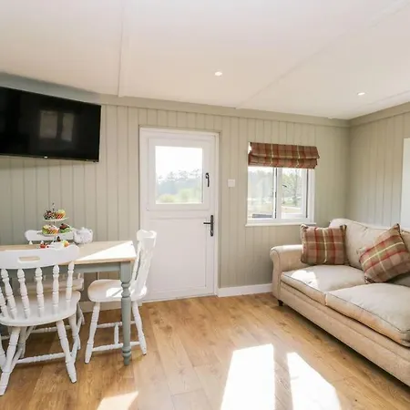 Grouse A Fabulous Farm Private Hot Tub *