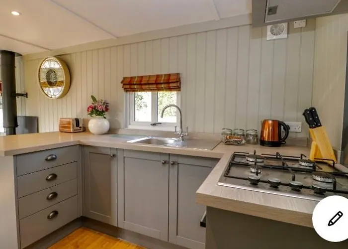 Grouse A Fabulous Farm Private Hot Tub *